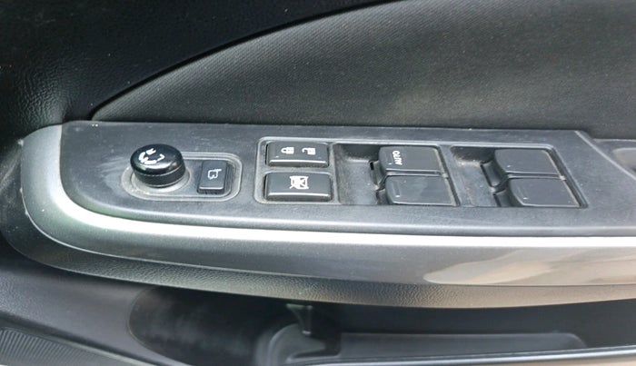 2020 Maruti Swift ZXI PLUS, Petrol, Manual, 82,446 km, interior