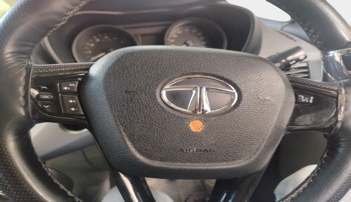 2018 Tata NEXON XM PETROL, Petrol, Manual, 70,488 km, interior