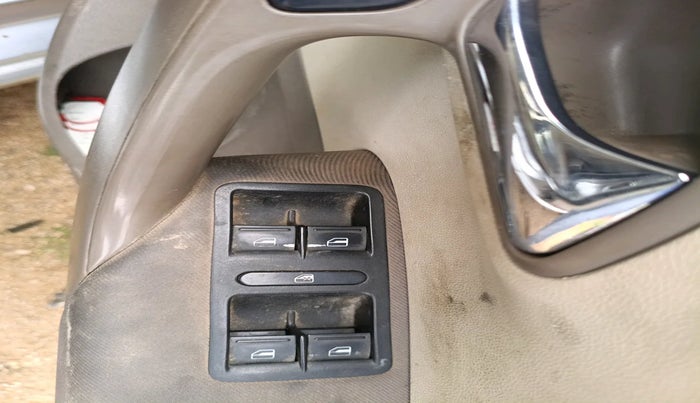 2016 Skoda Rapid AMBITION 1.5 TDI AT, Diesel, Automatic, 1,15,383 km, interior