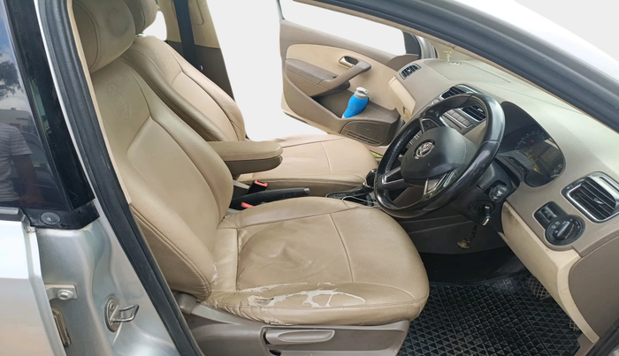 2016 Skoda Rapid AMBITION 1.5 TDI AT, Diesel, Automatic, 1,15,383 km, interior