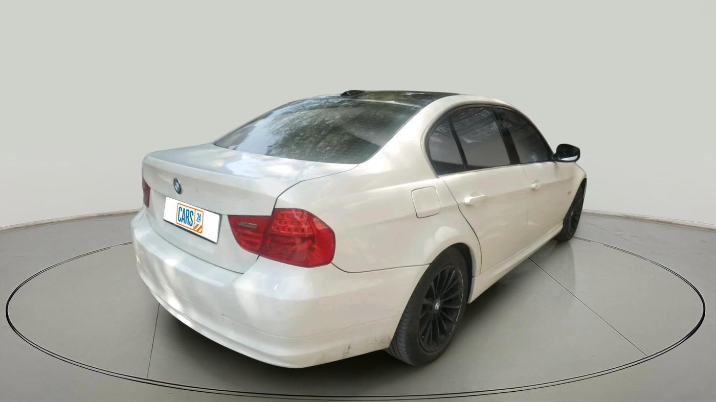 2011 BMW 3 Series 320d, Diesel, Automatic, 1,36,172 km, exterior