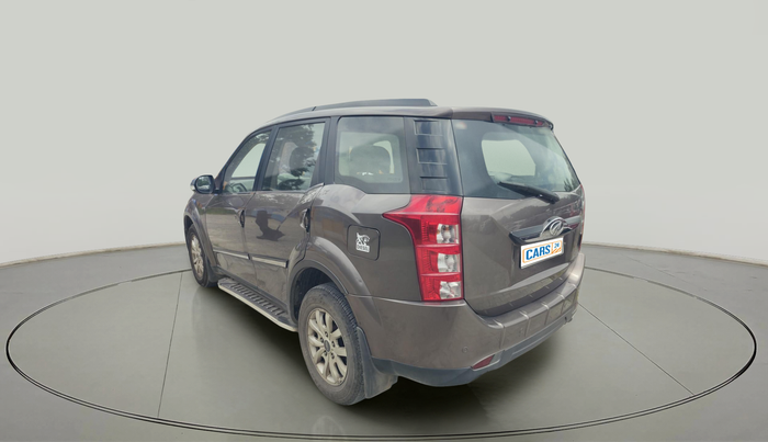 2017 Mahindra XUV500 W10 AT, Diesel, Automatic, 66,051 km, exterior