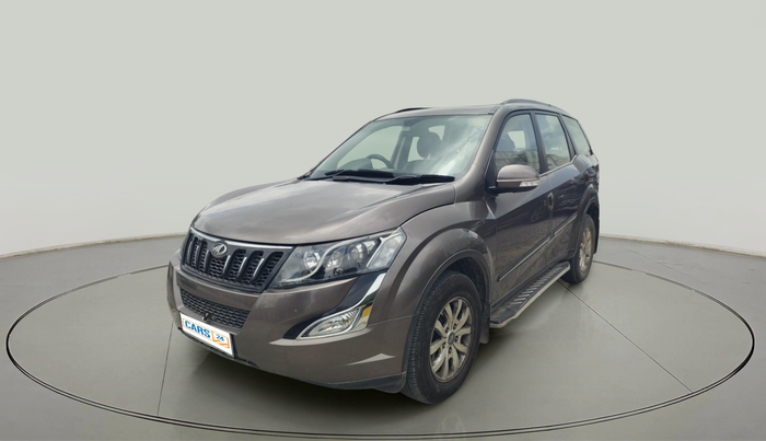 2017 Mahindra XUV500 W10 AT, Diesel, Automatic, 66,051 km, exterior