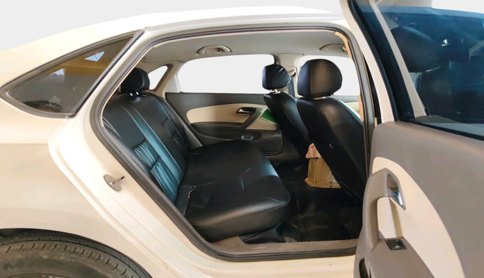 2011 Volkswagen Vento HIGHLINE DIESEL 1.6, Diesel, Manual, 1,04,515 km, interior