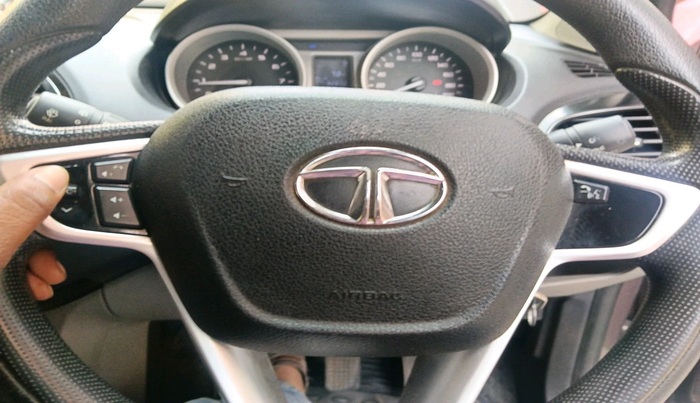 2017 Tata Tiago XZ PETROL, Petrol, Manual, 92,836 km, interior