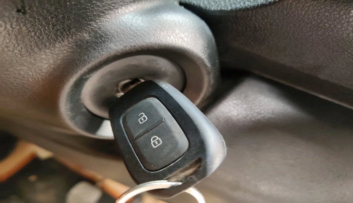 2019 Renault Kwid CLIMBER 1.0 AMT, Petrol, Automatic, 42,130 km, interior