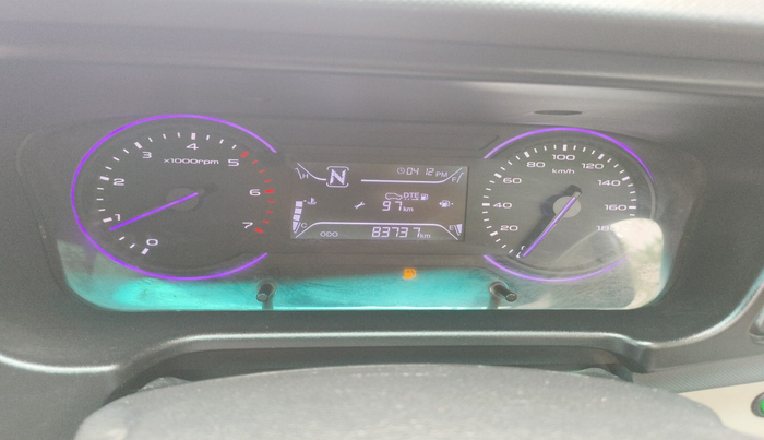 2018 Mahindra MARAZZO M2 7STR, Diesel, Manual, 83,737 km, interior