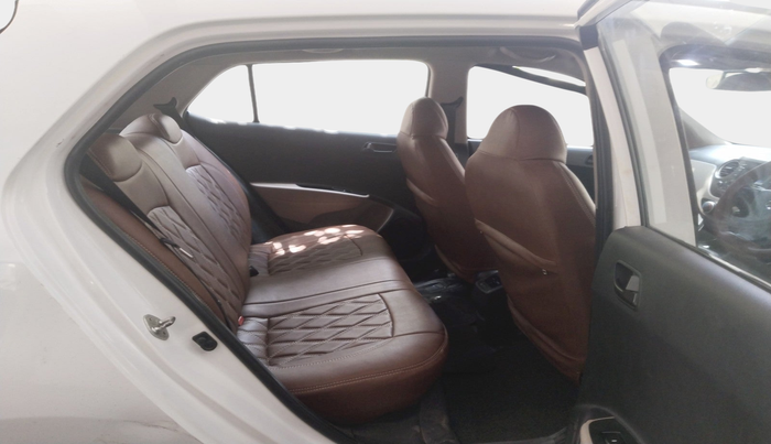 2018 Hyundai Grand i10 MAGNA 1.2 KAPPA VTVT, Petrol, Manual, 1,08,287 km, interior