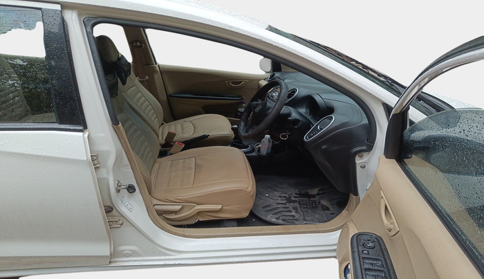 2015 Honda Mobilio 1.5L I-DTEC S, Diesel, Manual, 1,47,443 km, interior