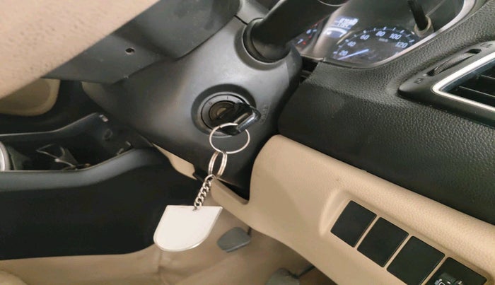 2018 Honda Amaze 1.2L I-VTEC S, Petrol, Manual, 79,380 km, interior