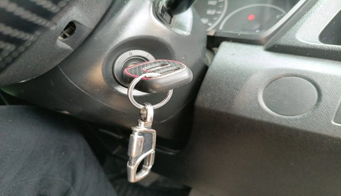 2016 Honda BR-V 1.5L I- DTEC S, Diesel, Manual, 68,064 km, interior