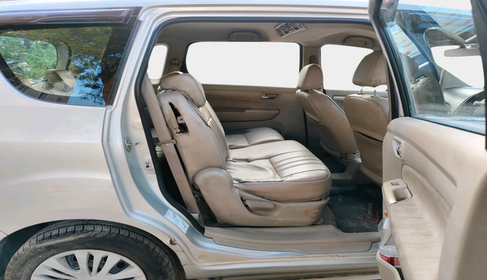 2012 Maruti Ertiga ZDI, Diesel, Manual, 2,05,027 km, interior