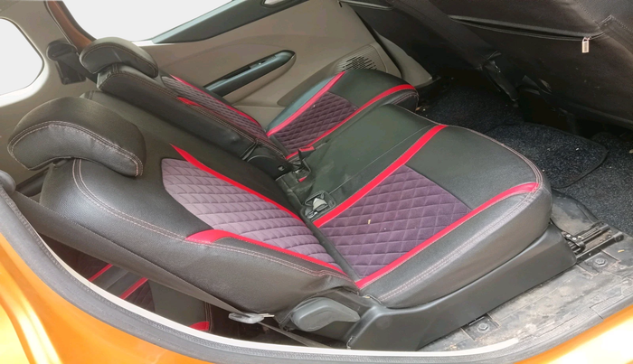 2022 Renault TRIBER RXZ DUAL TONE, Petrol, Manual, 21,190 km, interior