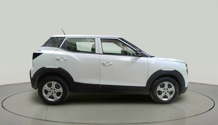 2024 Mahindra XUV 3XO MX2 Pro 1.2 L TCMPFI AT, Petrol, Automatic, 4,983 km, exterior