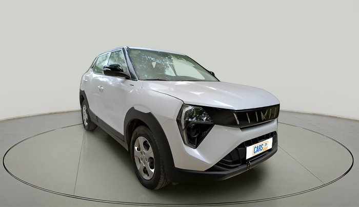 2024 Mahindra XUV 3XO MX2 Pro 1.2 L TCMPFI AT, Petrol, Automatic, 4,983 km, exterior