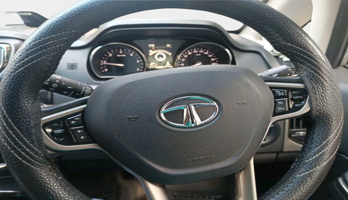 2018 Tata Hexa XT 4X2 7 STR, Diesel, Manual, 1,12,074 km, interior