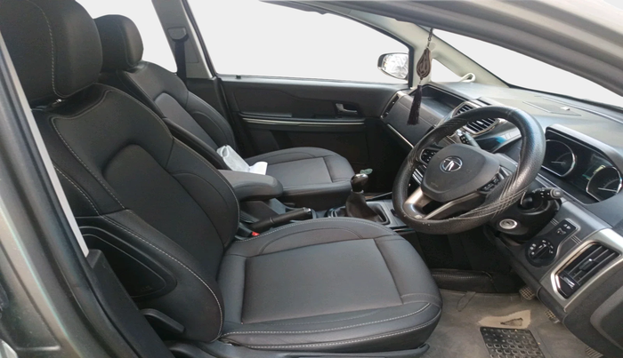 2018 Tata Hexa XT 4X2 7 STR, Diesel, Manual, 1,12,074 km, interior