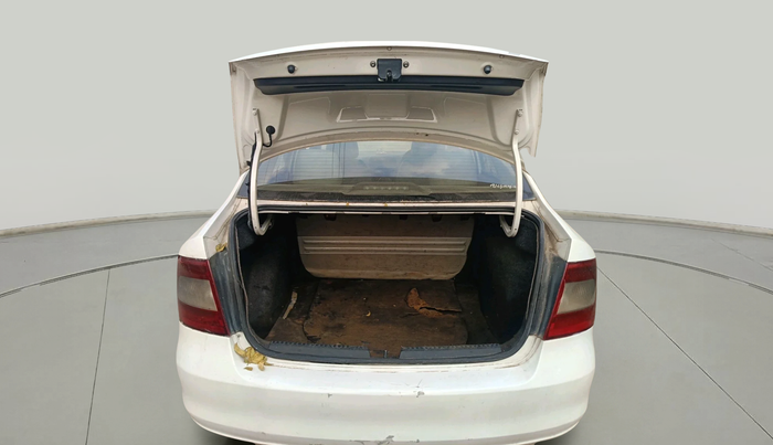 2012 Skoda Rapid AMBITION 1.6 TDI CR MT, Diesel, Manual, 1,56,608 km, exterior