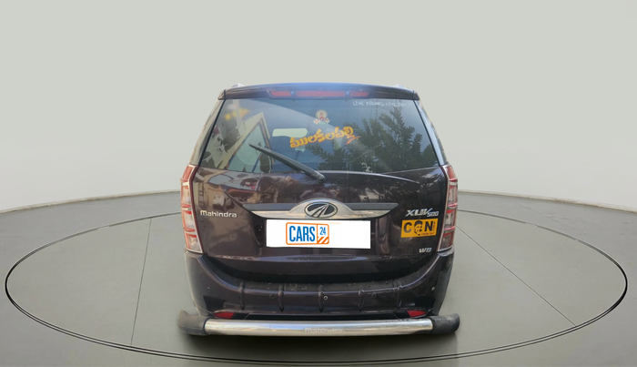 2016 Mahindra XUV500 W4, Diesel, Manual, 1,43,599 km, exterior