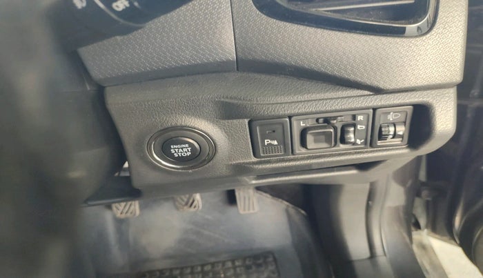 2017 Maruti Vitara Brezza ZDI PLUS, Diesel, Manual, 1,45,451 km, interior