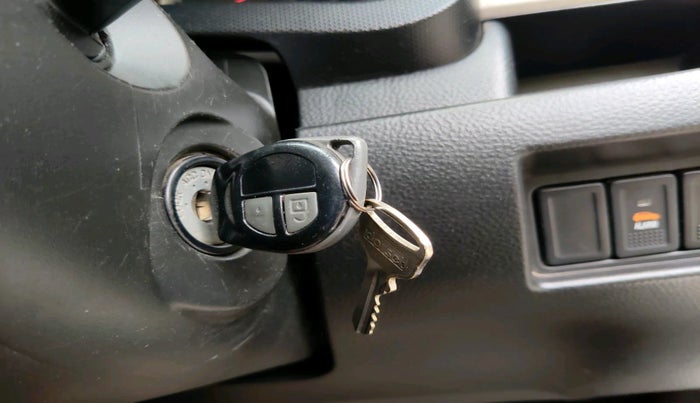 2015 Maruti Swift VXI, Petrol, Manual, 95,852 km, interior