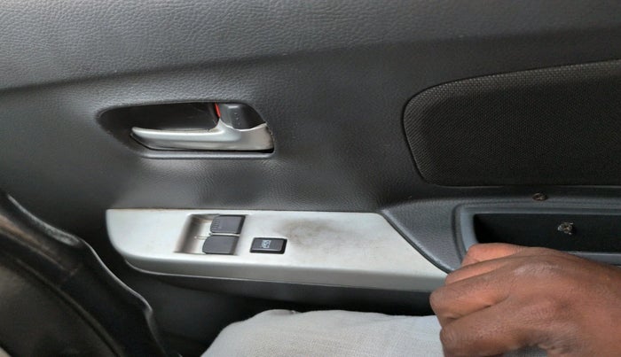 2012 Maruti Wagon R 1.0 LXI CNG, Petrol, Manual, 1,29,492 km, interior