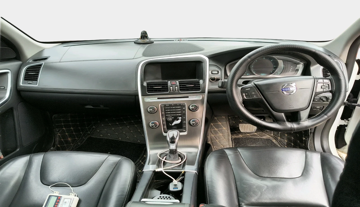 2014 Volvo XC 60 D4 SUMMUM, Diesel, Automatic, 1,06,315 km, interior