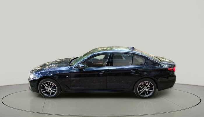 2022 BMW 5 Series 530i M Sport, Petrol, Automatic, 32,897 km, exterior