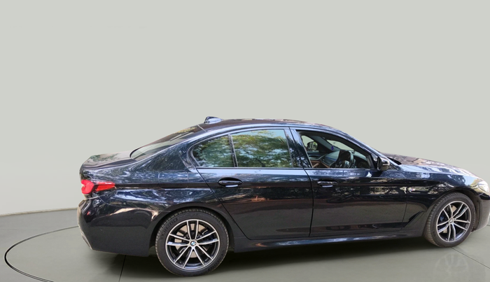 2022 BMW 5 Series 530i M Sport, Petrol, Automatic, 32,897 km, exterior