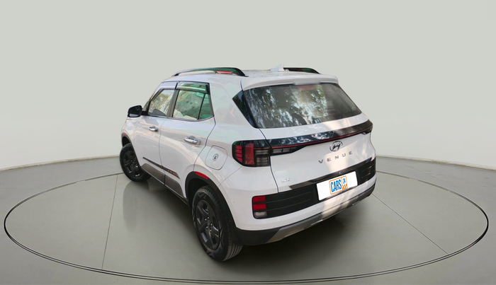 2024 Hyundai VENUE SX 1.2 PETROL, Petrol, Manual, 10,679 km, exterior