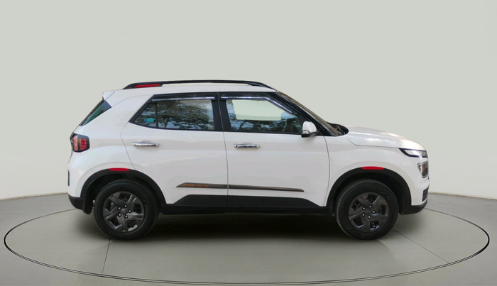 2024 Hyundai VENUE SX 1.2 PETROL, Petrol, Manual, 10,679 km, exterior