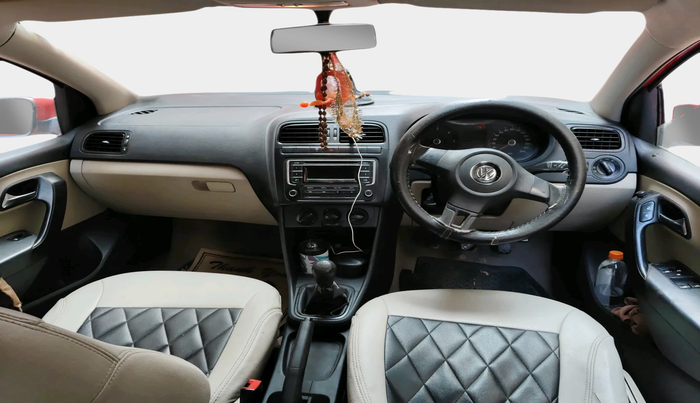 2013 Volkswagen Polo COMFORTLINE 1.2L, Diesel, Manual, 1,47,146 km, interior