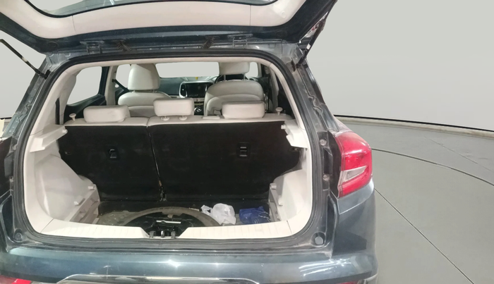 2019 Mahindra XUV300 W8 (O) 1.5 DIESEL, Diesel, Manual, 1,30,398 km, exterior