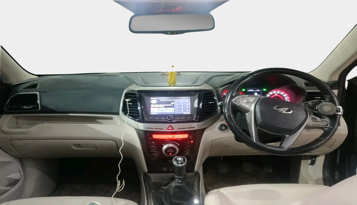 2019 Mahindra XUV300 W8 (O) 1.5 DIESEL, Diesel, Manual, 1,30,398 km, interior
