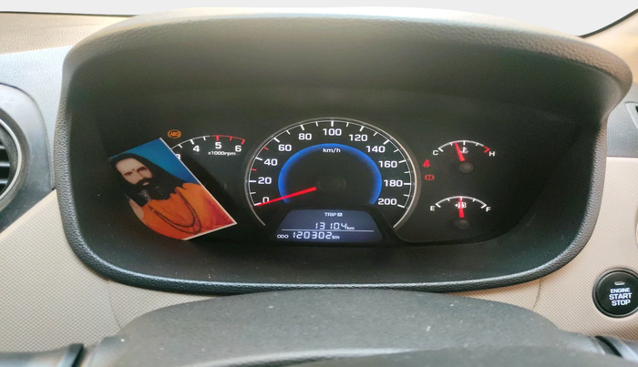 2014 Hyundai Grand i10 ASTA 1.1 CRDI, Diesel, Manual, 1,20,302 km, interior