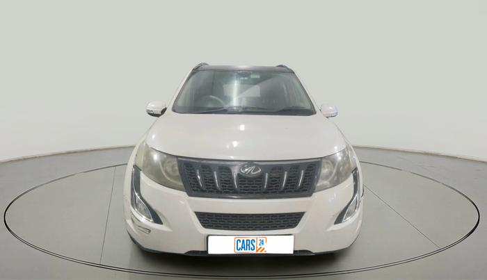 2016 Mahindra XUV500 W10, Diesel, Manual, 1,40,874 km, exterior