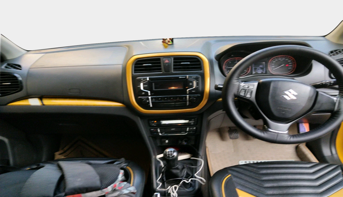 2017 Maruti Vitara Brezza ZDI, Diesel, Manual, 1,13,309 km, interior