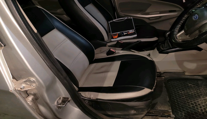 2013 Ford Ecosport TITANIUM 1.5L DIESEL, Diesel, Manual, 1,77,413 km, interior