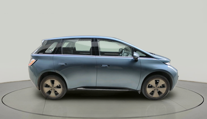 2025 MG Windsor EV Essence, Electric, Automatic, 9,089 km, exterior