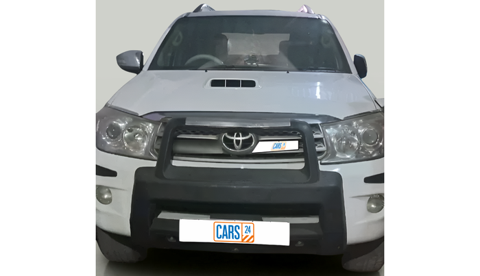 2011 Toyota Fortuner 3.0 4X4 MT, Diesel, Manual, 1,39,797 km, exterior
