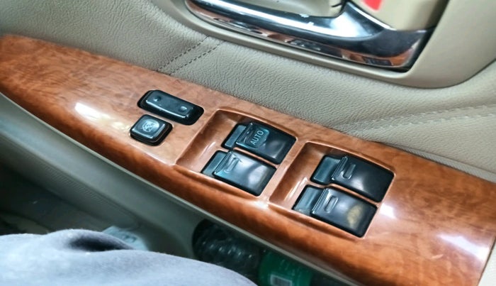 2011 Toyota Fortuner 3.0 4X4 MT, Diesel, Manual, 1,39,797 km, interior