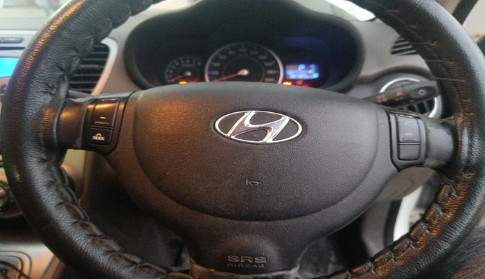 2013 Hyundai i10 ASTA 1.2 AT SUNROOF, Petrol, Automatic, 36,739 km, interior