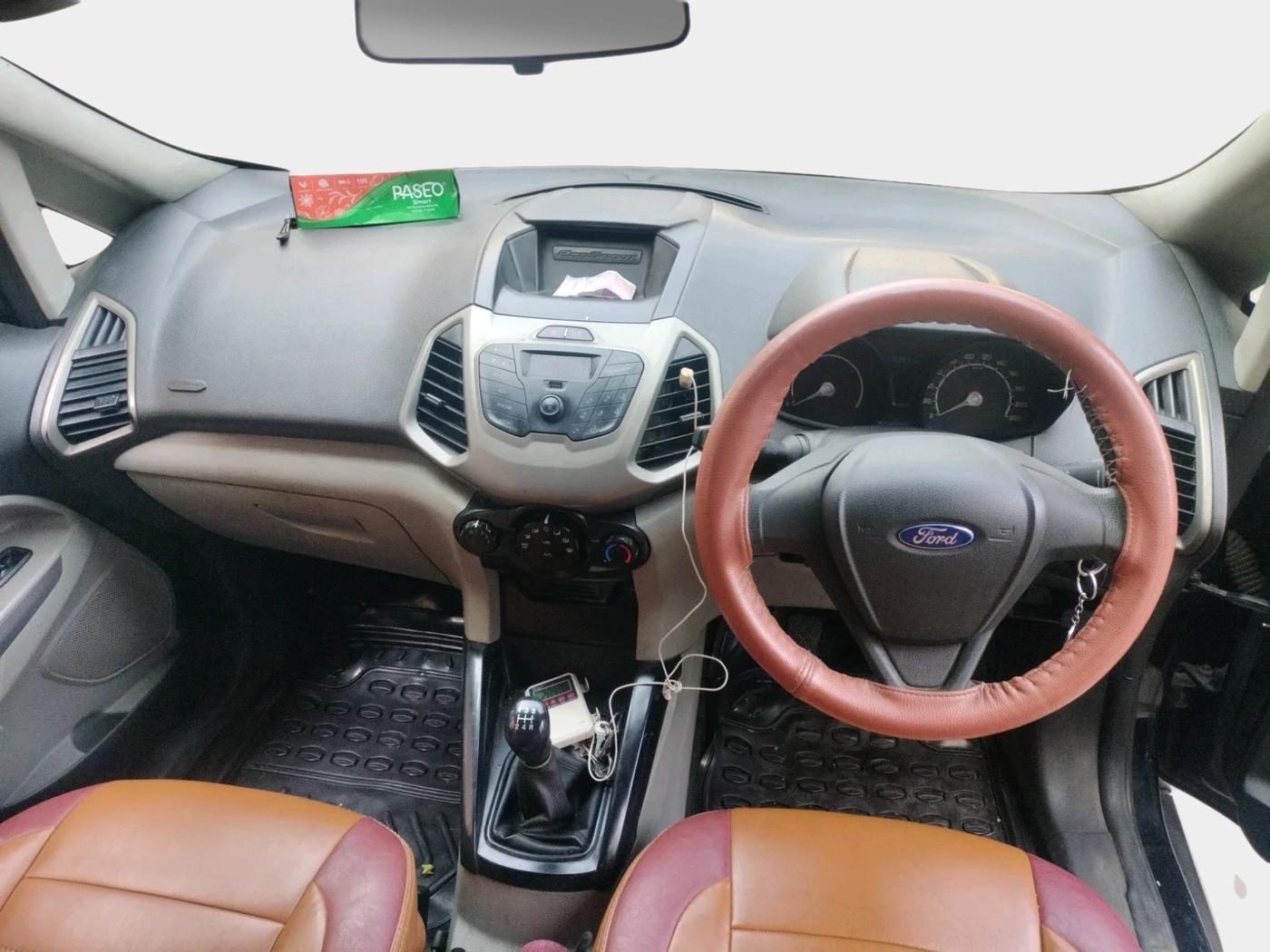 2013 Ford Ecosport AMBIENTE 1.5L DIESEL, Diesel, Manual, 1,16,391 km, interior