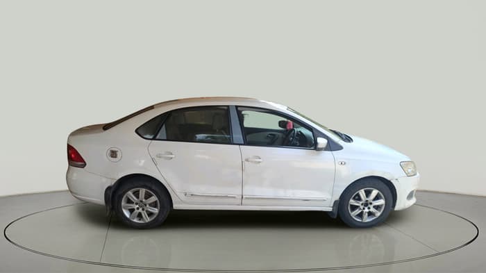 2011 Volkswagen Vento HIGHLINE 1.6 MPI, Petrol, Manual, 1,59,020 km, exterior