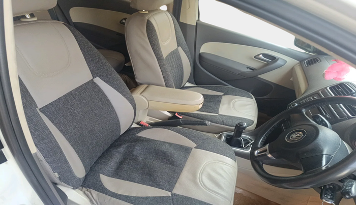 2011 Volkswagen Vento HIGHLINE 1.6 MPI, Petrol, Manual, 1,59,020 km, interior