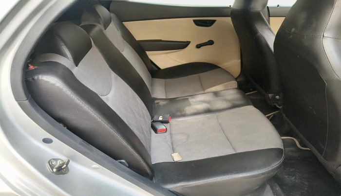 2013 Hyundai Eon MAGNA +, Petrol, Manual, 53,563 km, interior