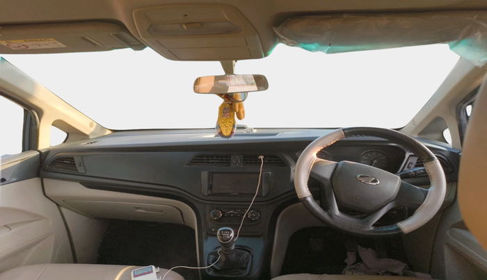 2019 Mahindra MARAZZO M2 8 STR, Diesel, Manual, 77,730 km, interior