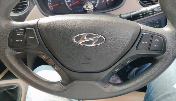 2017 Hyundai Grand i10 SPORTZ (O) 1.2 KAPPA VTVT, Petrol, Manual, 20,643 km, interior