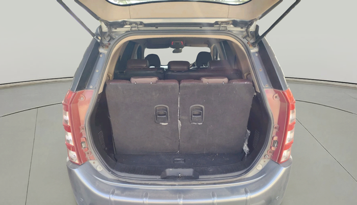 2014 Mahindra XUV500 W8, Diesel, Manual, 1,00,389 km, exterior