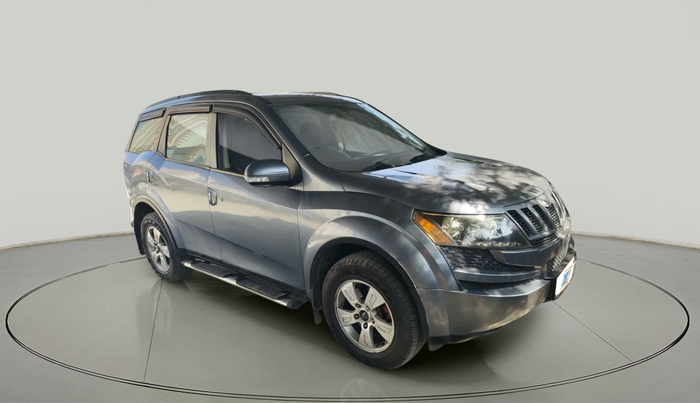2014 Mahindra XUV500 W8, Diesel, Manual, 1,00,389 km, exterior